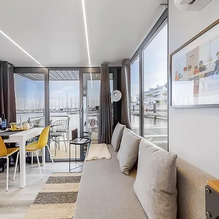 Hotel na wodzie The Homeboat Company 3*