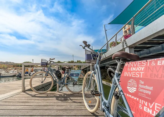 The Homeboat Company 3* Albufeira