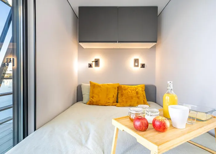 Hotel en barco The Homeboat Company 3*