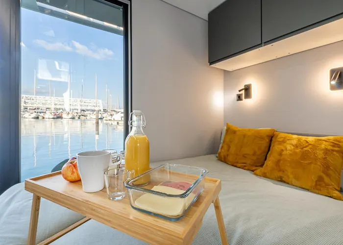 The Homeboat Company 3* Albufeira