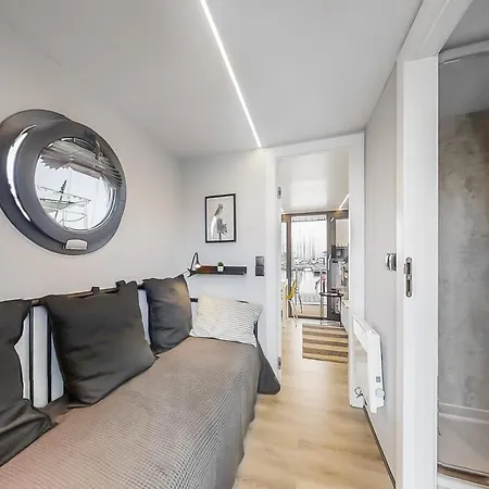 보트호텔 The Homeboat Company 3*