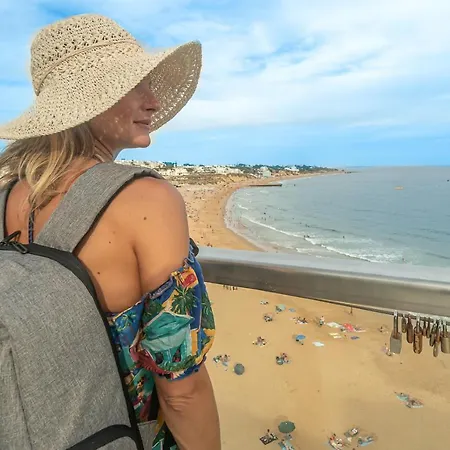 The Homeboat Company 3*