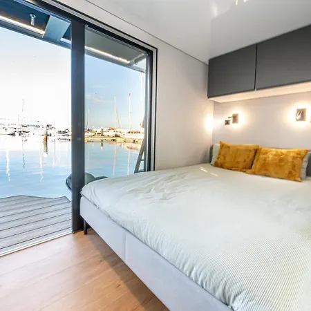 The Homeboat Company 알부페이라