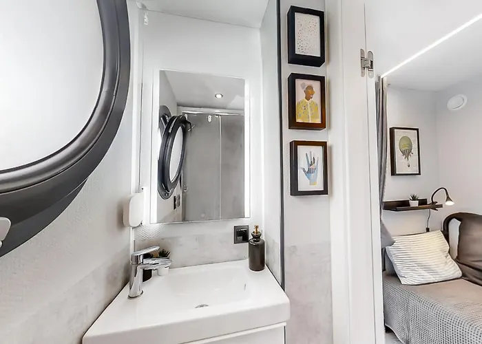 The Homeboat Company Bådhotel