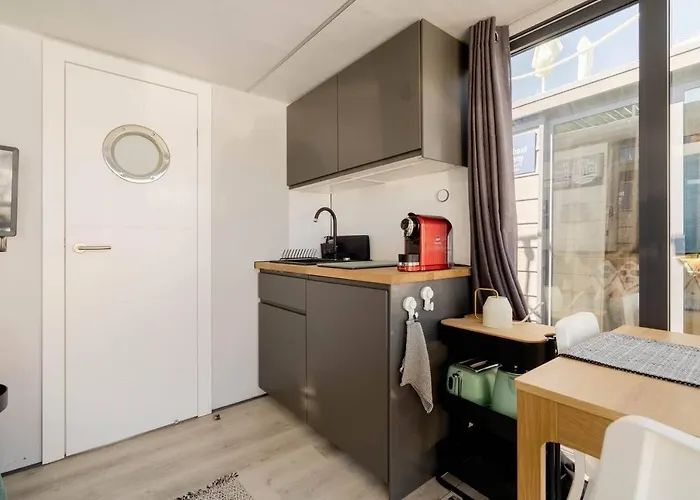 The Homeboat Company Bådhotel