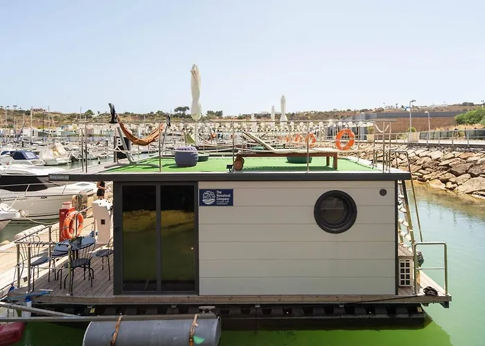 The Homeboat Company Bådhotel 3*