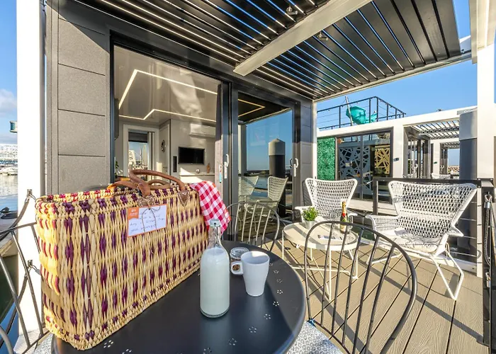 The Homeboat Company Bådhotel Albufeira