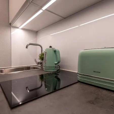 Hotel na wodzie The Homeboat Company 3*